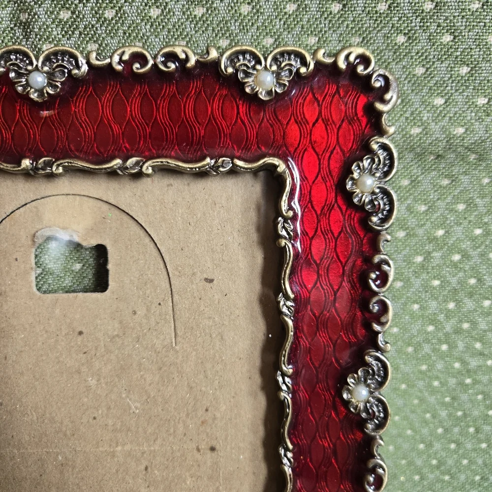 Elegant Vintage Red Enamel With Gold Scroll & Pearl Like Accent Photo Frame
